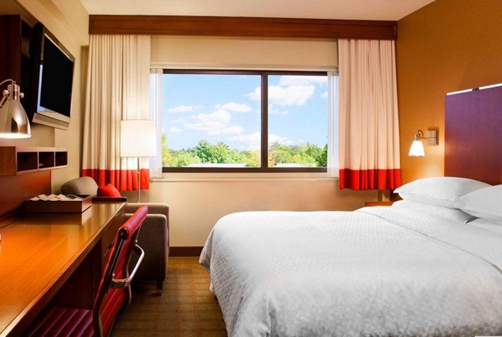 Four Points By Sheraton Midland Exterior photo